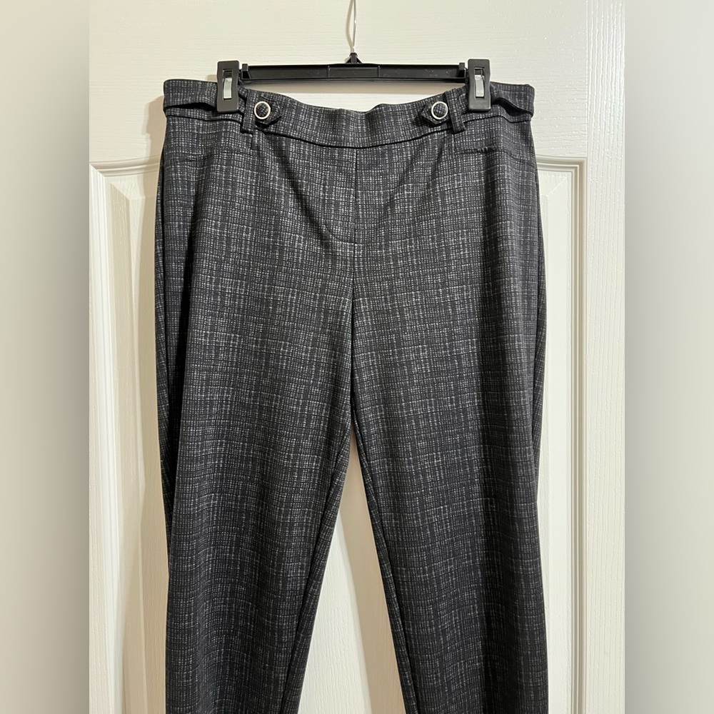 Chic Black/Grey Women's Pants